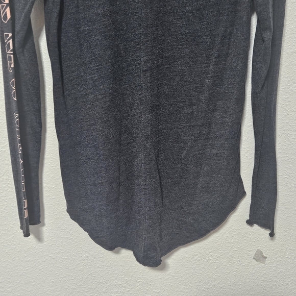 NWT Chaser graphic long sleeve top size small - Picture 10 of 11